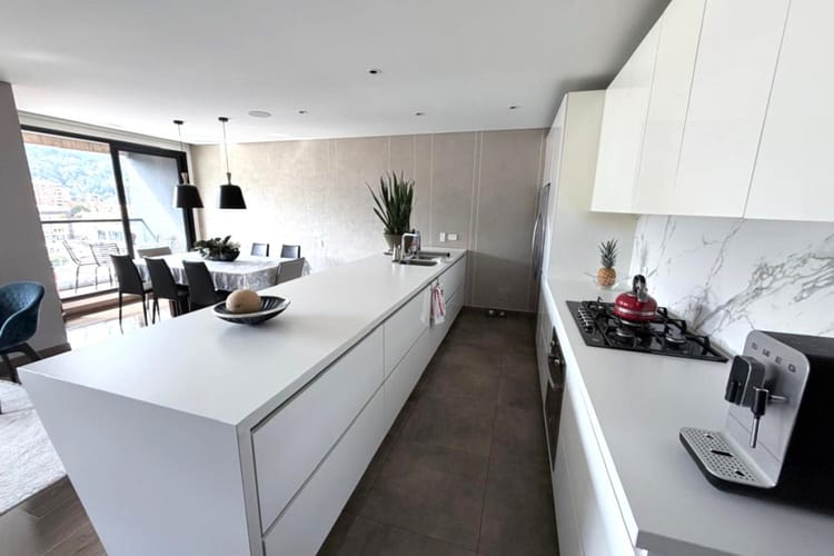 Apartamento de 3 alcobas en venta en Santa Paula, Bogotá, 180 m² · foto 3 de 15