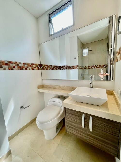 Apartamento de 2 alcobas en arriendo en Santa Teresita, Cali, 110 m² · foto 6 de 24