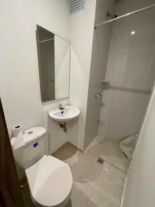 Apartamento de 2 alcobas en arriendo en Santa Teresita, Cali, 110 m² · foto 11 de 24