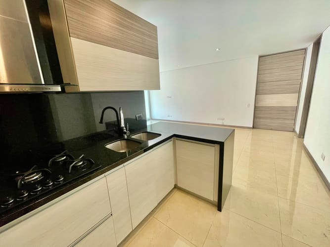 Apartamento de 2 alcobas en arriendo en Santa Teresita, Cali, 110 m² · foto 9 de 24