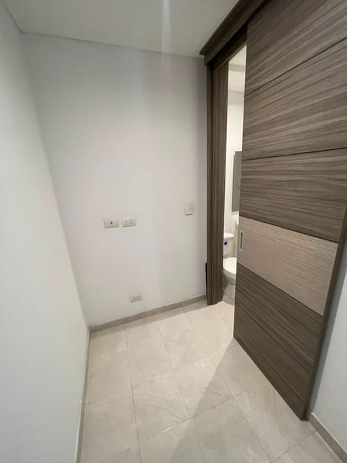 Apartamento de 2 alcobas en arriendo en Santa Teresita, Cali, 110 m² · foto 18 de 24