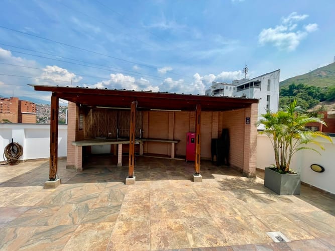 Apartamento de 2 alcobas en arriendo en Santa Teresita, Cali, 110 m² · foto 23 de 24