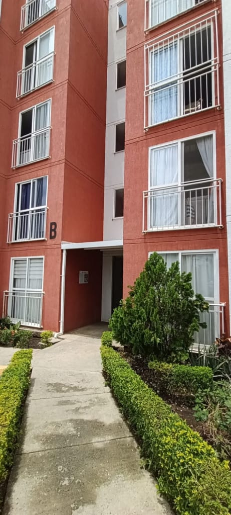 Apartamento de 2 alcobas en arriendo en Ciudad Pacífica, Cali, 60 m² · foto 2 de 21