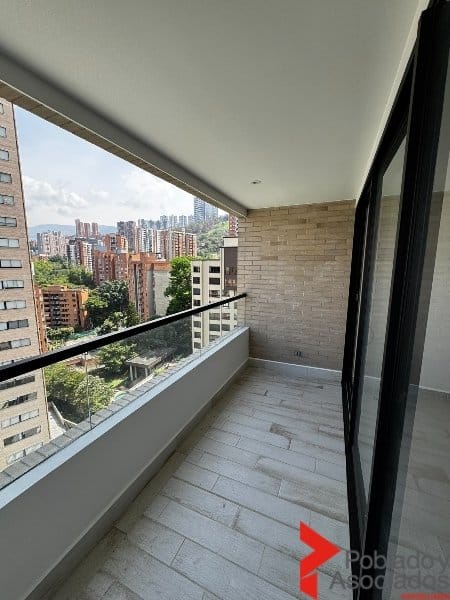 Apartamento de 2 alcobas en arriendo en El Poblado, Medellín · foto 12 de 17