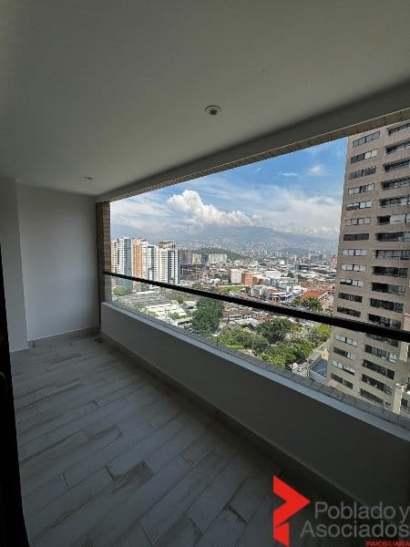 Apartamento de 2 alcobas en arriendo en El Poblado, Medellín · foto 13 de 17