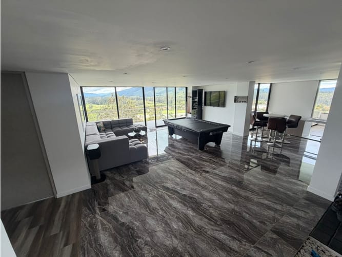 Casa de 4 alcobas en venta en Aposentos, Sopó, 450 m² · foto 5 de 24