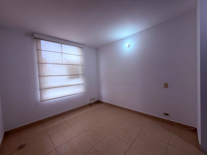 Apartamento de 3 alcobas en arriendo en Ciudad Melendez, Cali, 67 m² · foto 2 de 14