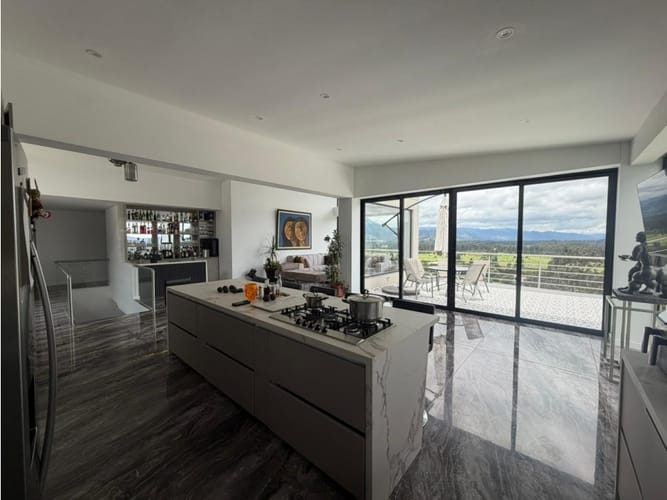 Casa de 4 alcobas en venta en Aposentos, Sopó, 450 m² · foto 12 de 24