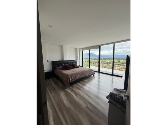 Casa de 4 alcobas en venta en Aposentos, Sopó, 450 m² · foto 13 de 24