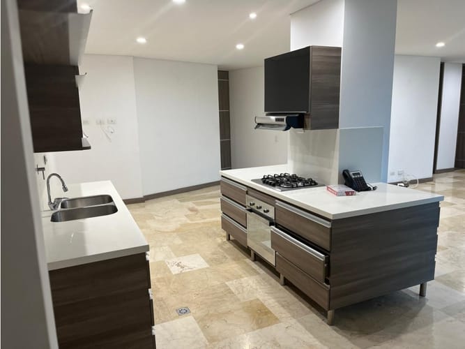 Apartamento de 3 alcobas en venta en Aves Maria, Sabaneta, 116 m² · foto 2 de 24