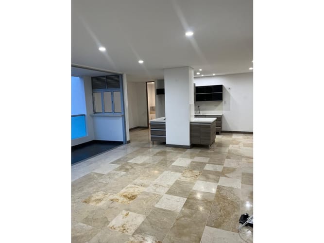 Apartamento de 3 alcobas en venta en Aves Maria, Sabaneta, 116 m² · foto 3 de 24