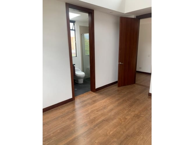 Casa de 4 alcobas en arriendo en Cr El Bosque, Chía, 286 m² · foto 9 de 24