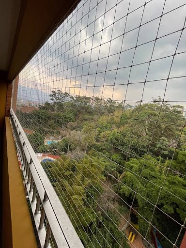 Apartamento de 3 alcobas en arriendo en La Castellana, Medellín, 103 m² · foto 7 de 10