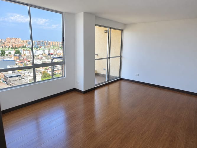 Apartamento de 3 alcobas en venta en Ciudad Techo Ii, Bogotá, 82 m² · foto 3 de 7