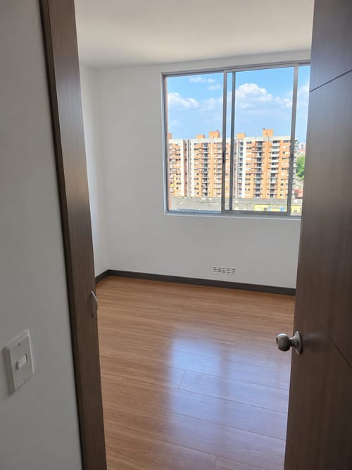 Apartamento de 3 alcobas en venta en Ciudad Techo Ii, Bogotá, 82 m² · foto 4 de 7