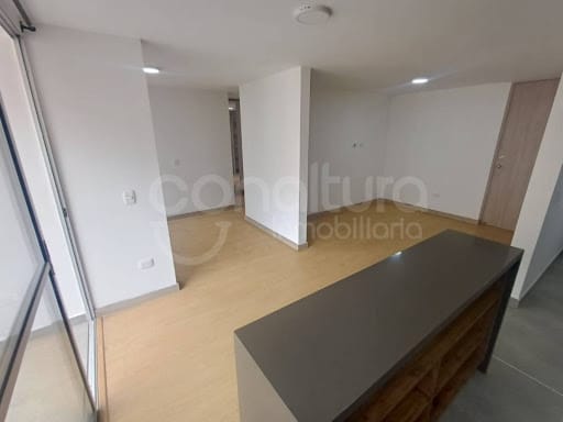 Apartamento de 2 alcobas en arriendo en La Mina, Envigado, 61 m² · foto 3 de 16