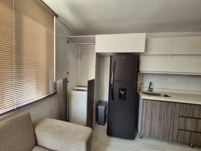 Apartaestudio en arriendo en Bolivariana, Medellín, 35 m² · foto 6 de 8