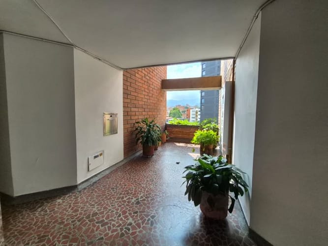 Apartaestudio en arriendo en Bolivariana, Medellín, 35 m² · foto 8 de 8