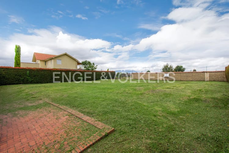 Lote en venta en La Estacion, Cajicá · foto 2 de 4
