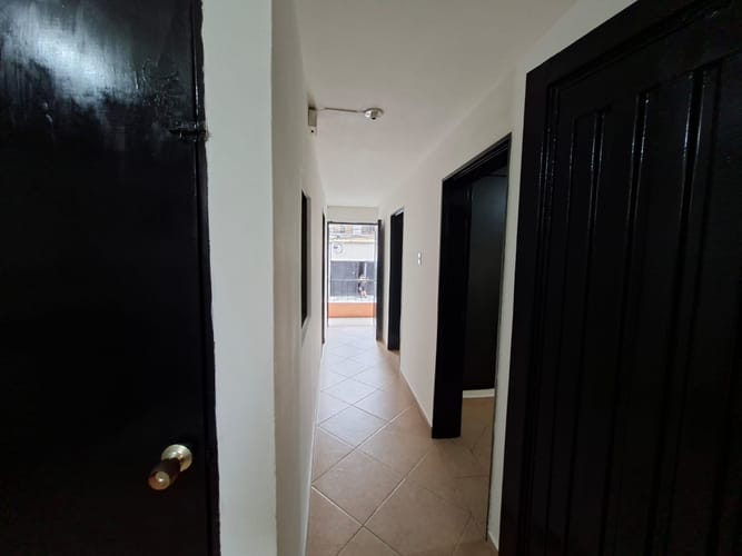 Apartamento de 2 alcobas en arriendo en Campo Valdes No.1, Medellín, 60 m² · foto 2 de 12