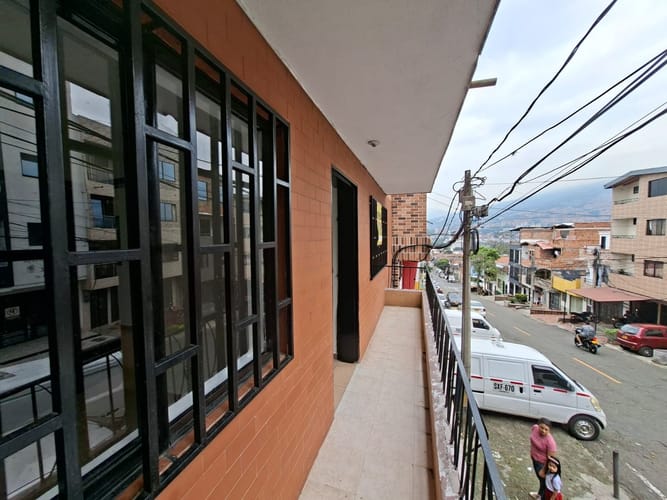 Apartamento de 2 alcobas en arriendo en Campo Valdes No.1, Medellín, 60 m² · foto 12 de 12