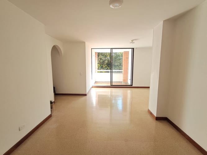 Apartamento de 3 alcobas en arriendo en Otraparte, Envigado, 85 m² · foto 8 de 23