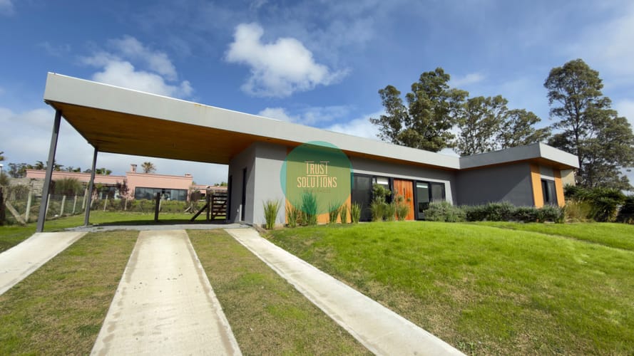 ESTA CASA EN BARRIO PRIVADO VIENE CON ALGO EXTRA… ¿QUERÉS SABER QUÉ ES? · Foto 3