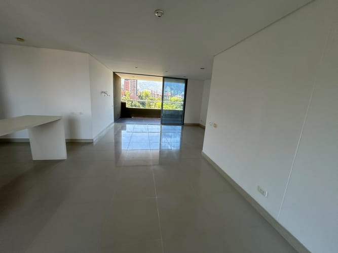 Apartamento de 3 alcobas en arriendo en Loma Benedictinos, Envigado, 156 m² · foto 4 de 24