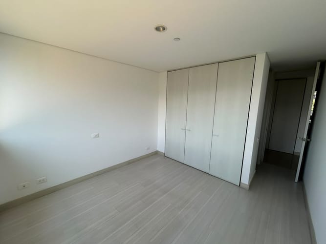 Apartamento de 3 alcobas en arriendo en Loma Benedictinos, Envigado, 156 m² · foto 19 de 24