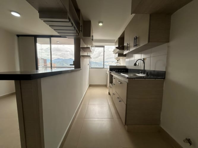 Apartamento de 3 alcobas en arriendo en Señorial, Envigado, 74 m² · foto 2 de 20