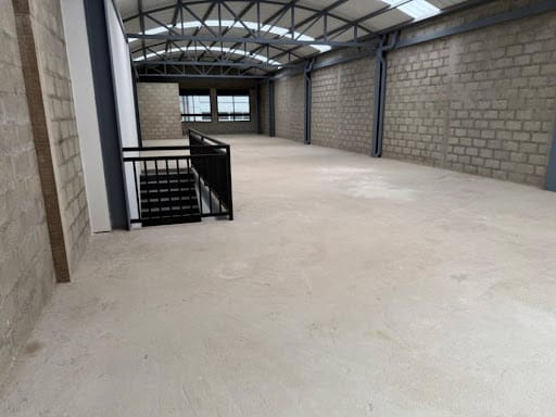 Bodega en arriendo en El Dorado, Envigado, 220 m² · foto 2 de 11