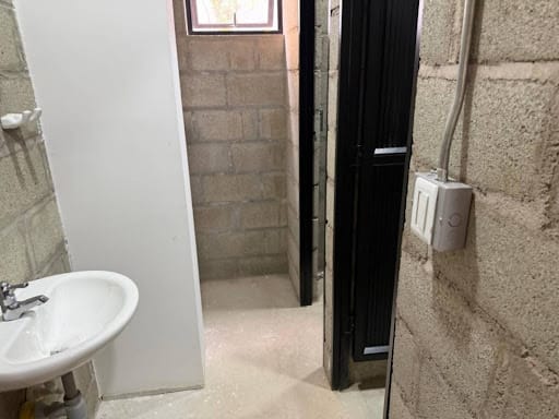 Bodega en arriendo en El Dorado, Envigado, 220 m² · foto 10 de 11