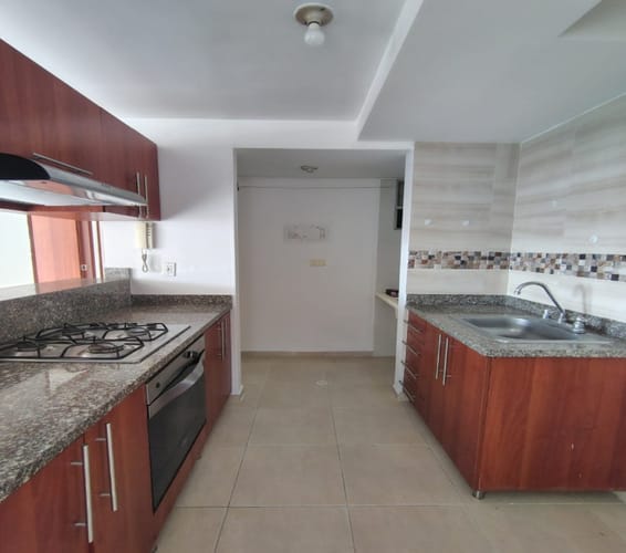 Apartamento de 3 alcobas en arriendo en Alarcon, Bucaramanga, 63 m² · foto 4 de 21