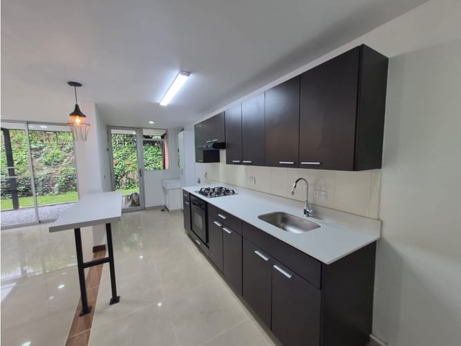 Casa de 5 alcobas en arriendo en Santa Elena, El Retiro, 180 m² · foto 5 de 24