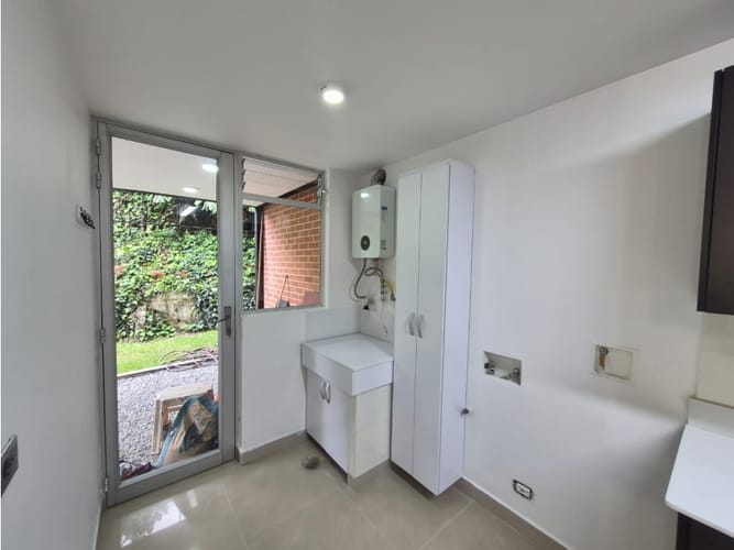 Casa de 5 alcobas en arriendo en Santa Elena, El Retiro, 180 m² · foto 6 de 24