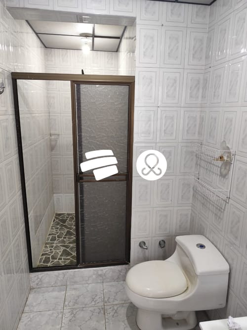Casa de 7 alcobas en venta en Santa Lucia, Bogotá, 155 m² · foto 7 de 9