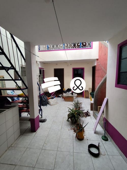 Casa de 7 alcobas en venta en Santa Lucia, Bogotá, 155 m² · foto 8 de 9