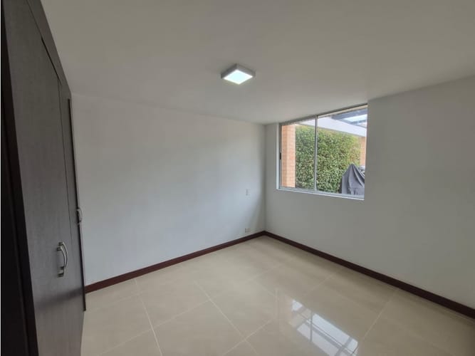 Casa de 5 alcobas en arriendo en Santa Elena, El Retiro, 180 m² · foto 11 de 24