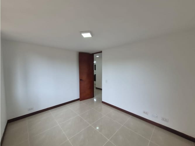 Casa de 5 alcobas en arriendo en Santa Elena, El Retiro, 180 m² · foto 12 de 24