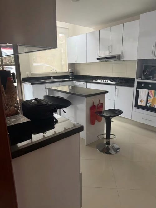 Casa de 5 alcobas en venta en Chuntame, Cajicá, 320 m² · foto 4 de 9