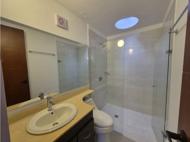 Casa de 5 alcobas en arriendo en Santa Elena, El Retiro, 180 m² · foto 23 de 24