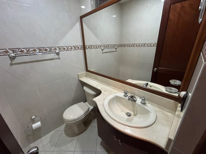 Casa de 3 alcobas en arriendo en San Sebastian, Envigado, 180 m² · foto 3 de 24