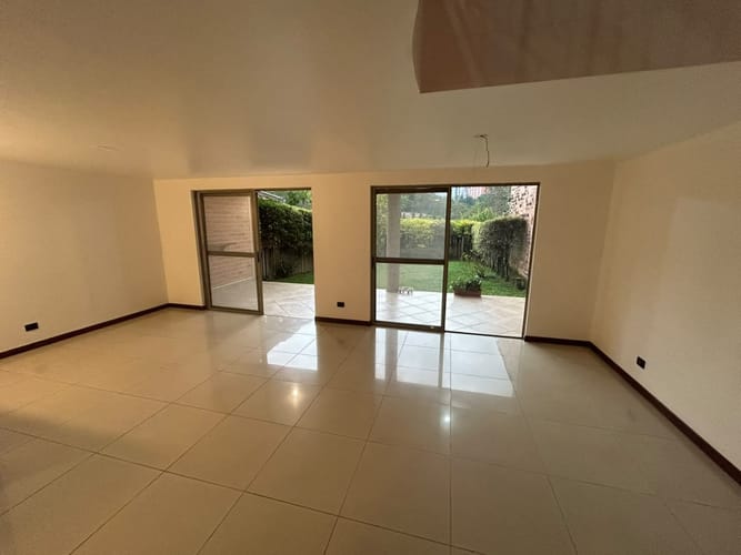 Casa de 3 alcobas en arriendo en San Sebastian, Envigado, 180 m² · foto 4 de 24