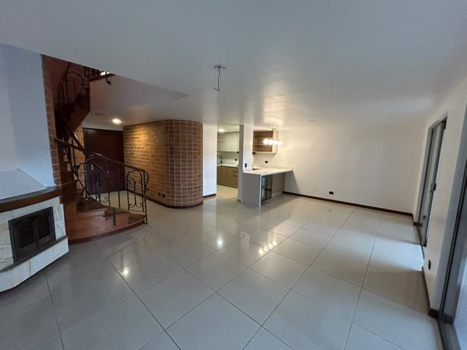 Casa de 3 alcobas en arriendo en San Sebastian, Envigado, 180 m² · foto 6 de 24