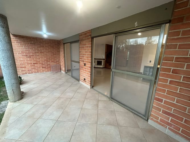 Casa de 3 alcobas en arriendo en San Sebastian, Envigado, 180 m² · foto 15 de 24