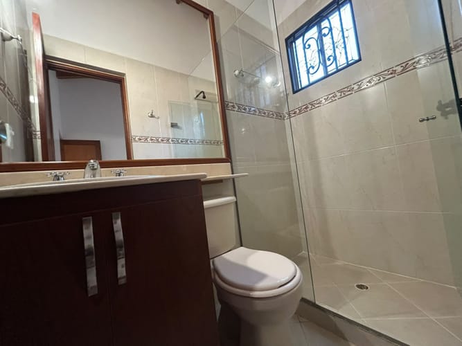 Casa de 3 alcobas en arriendo en San Sebastian, Envigado, 180 m² · foto 24 de 24