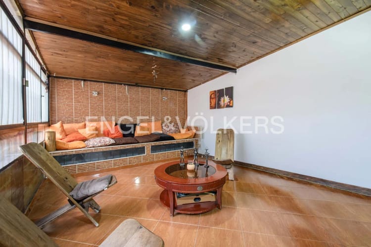 Apartamento de 3 alcobas en venta en La Carolina, Bogotá, 150 m² · foto 2 de 10