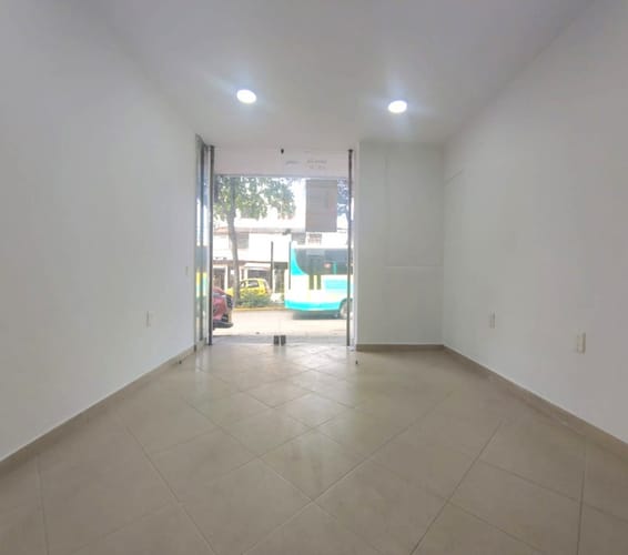 Local en arriendo en Galan, Bucaramanga, 23 m² · foto 2 de 7