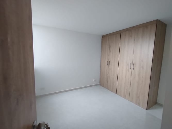 Apartamento de 2 alcobas en venta en La Alborada, Cali, 50 m² · foto 10 de 20