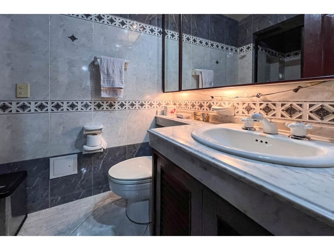 Apartamento de 3 alcobas en venta en Santa Barbara, Bogotá, 140 m² · foto 22 de 24